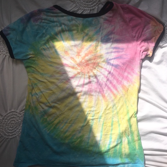 Shirts - Picture 5 of 5